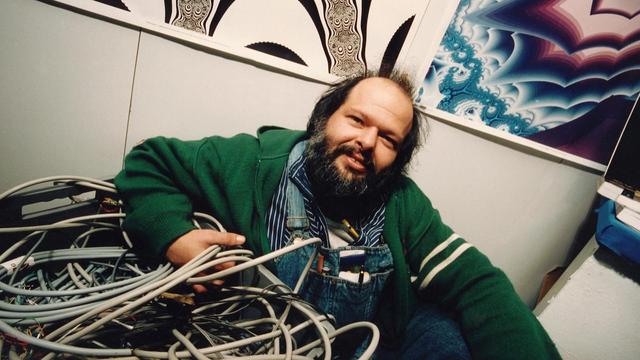 Alles ist Eins. Außer der 0 – Dr. Waus Chaos Computer Film - hier anschauen