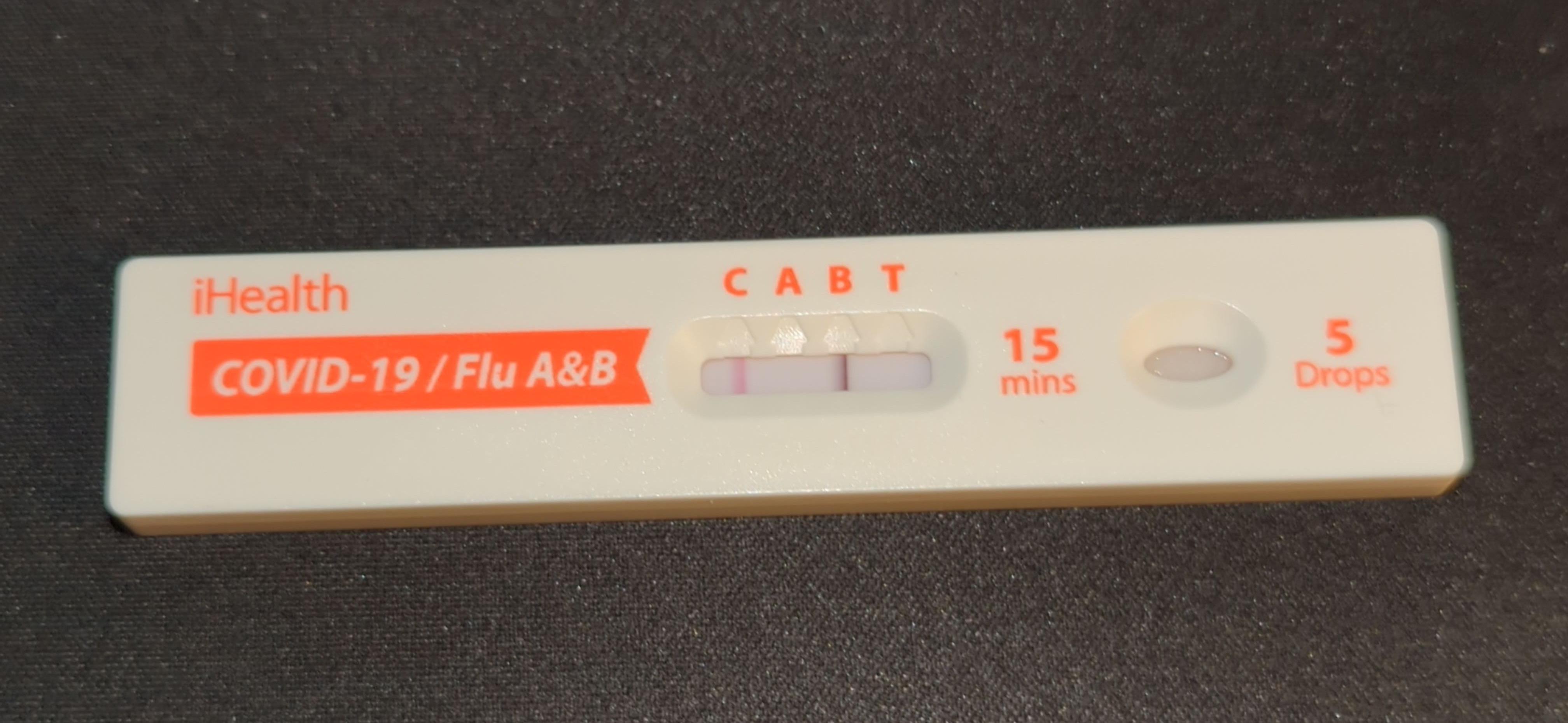 A covid/flu test showinf positive for flu B