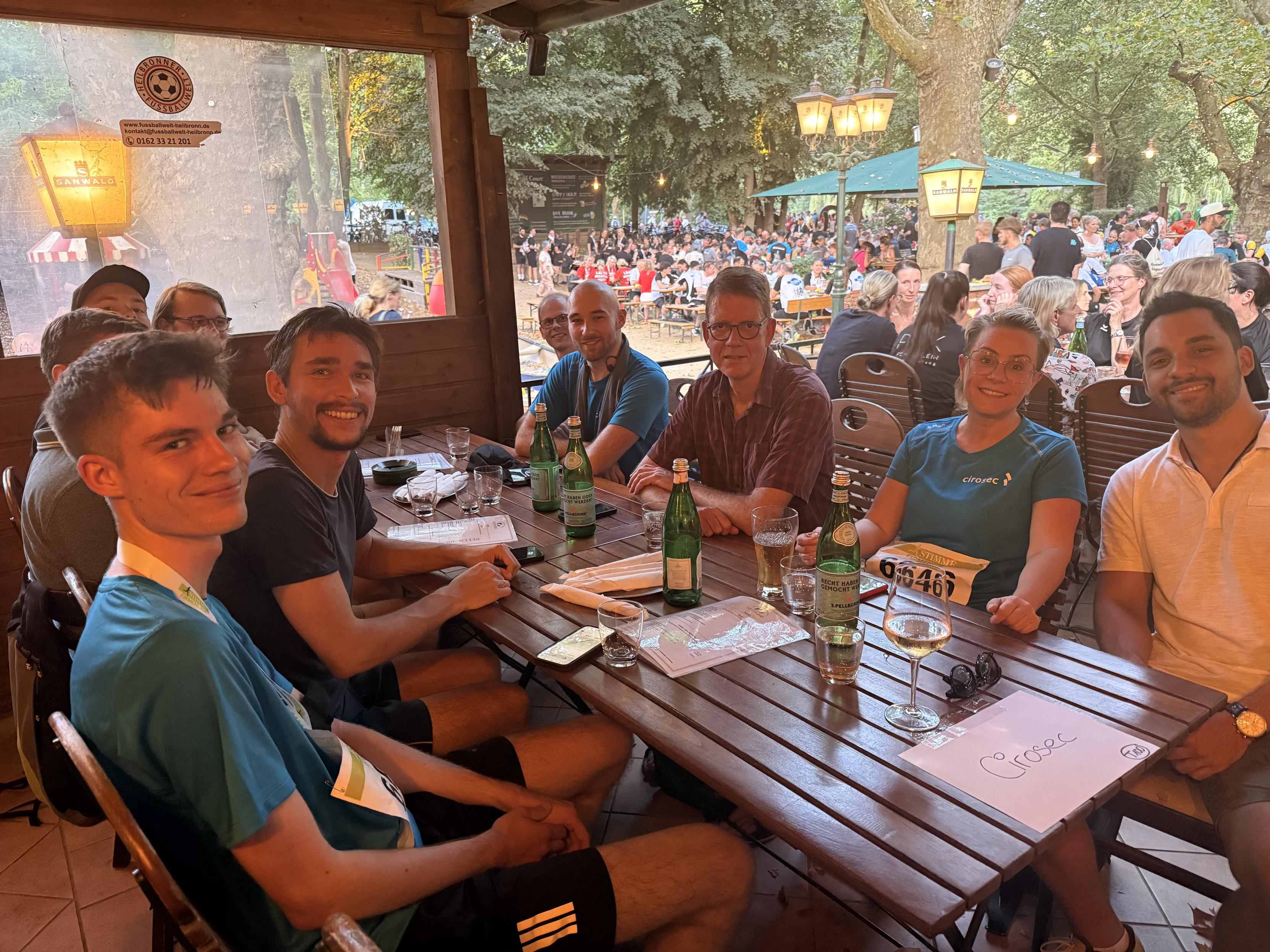 Einige unserer Kollegen waren gestern wieder beim Firmenlauf in Heilbronn am Start. Gemeinsam haben sie die ca. 6,1 km Laufstrecke gemeistert – und dabei jede Menge Spaß gehabt!