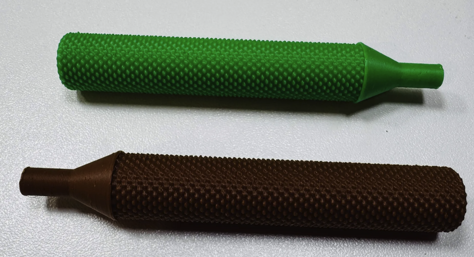 Photo of two 3d printers applicator for magnets
