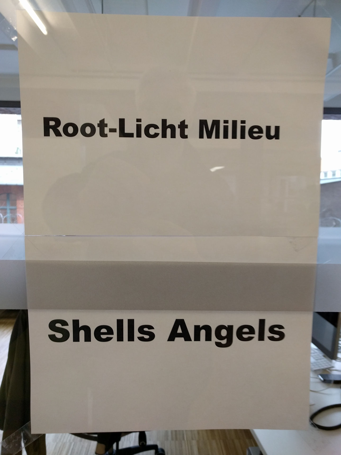 Root-Licht Milieu

Shells Angels