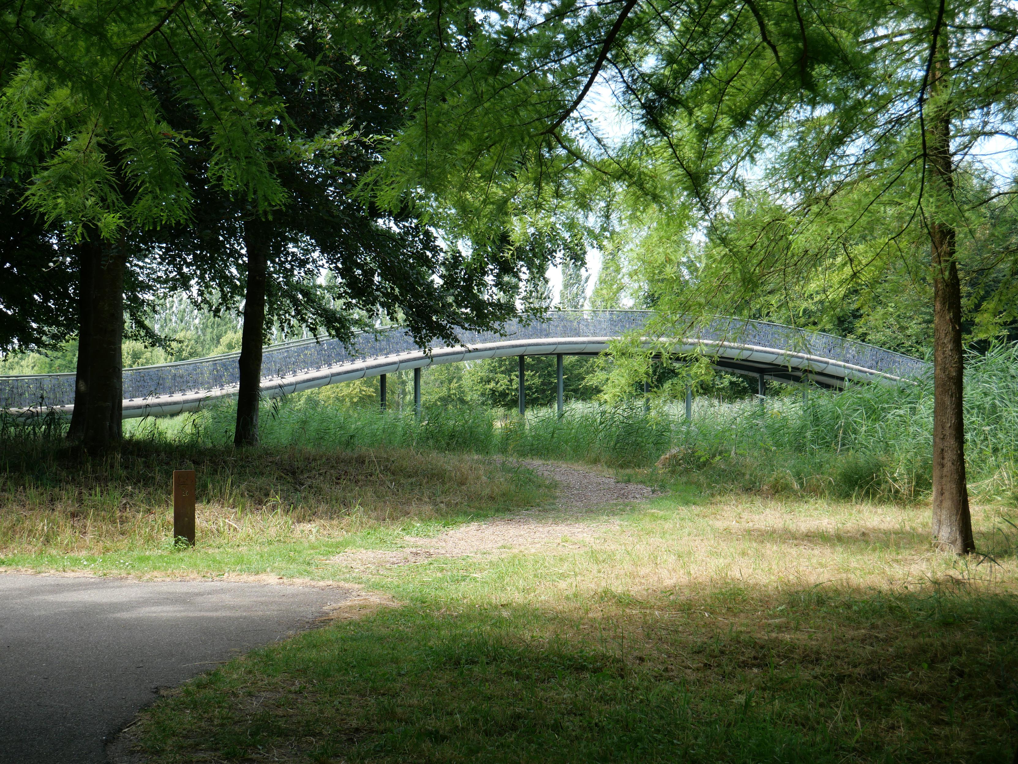 Pedestrian bridge in the Maxima Park in Utrecht, NL.